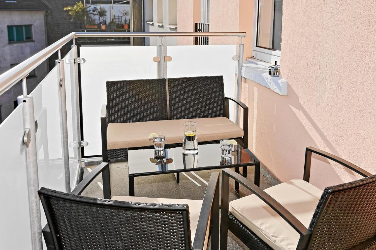 *City, Naehe Hbf, Kingsizebetten, Fitnessecke* Duisburgo Exterior foto